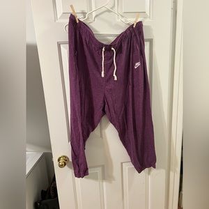 Brand New Nike Lightweight Cropped Joggers